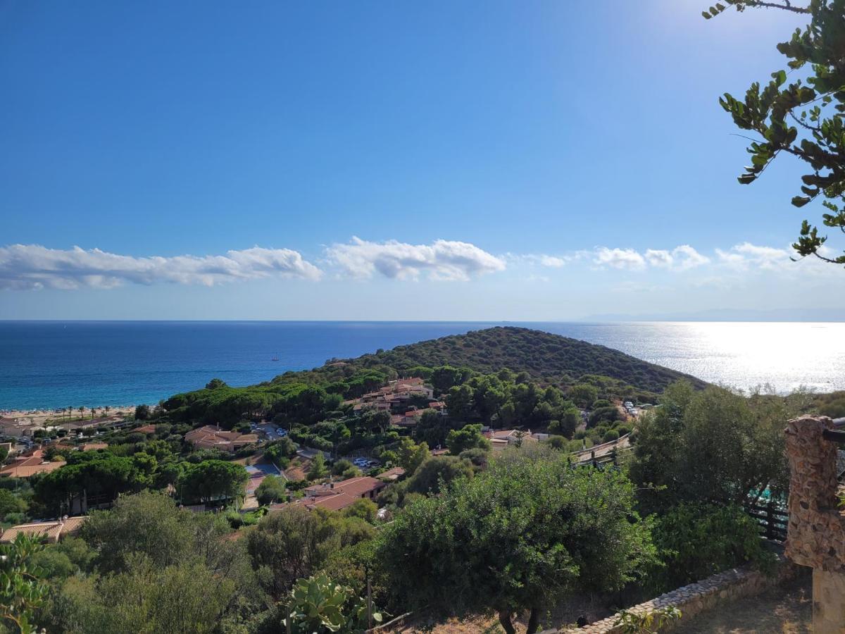 Villetta Con Piscina Panoramica Belvedere Mari Pintau Geremèas Exteriör bild