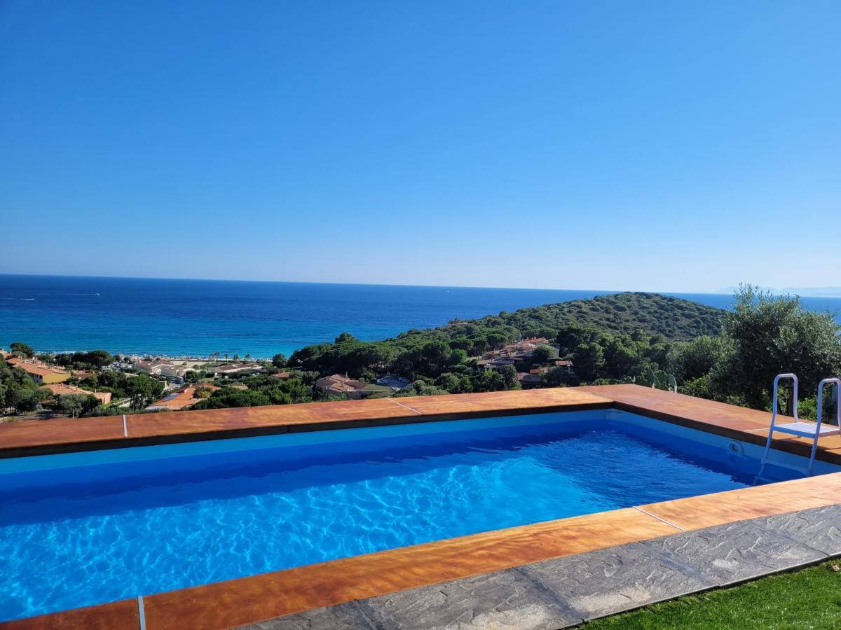 Villetta Con Piscina Panoramica Belvedere Mari Pintau Geremèas Exteriör bild