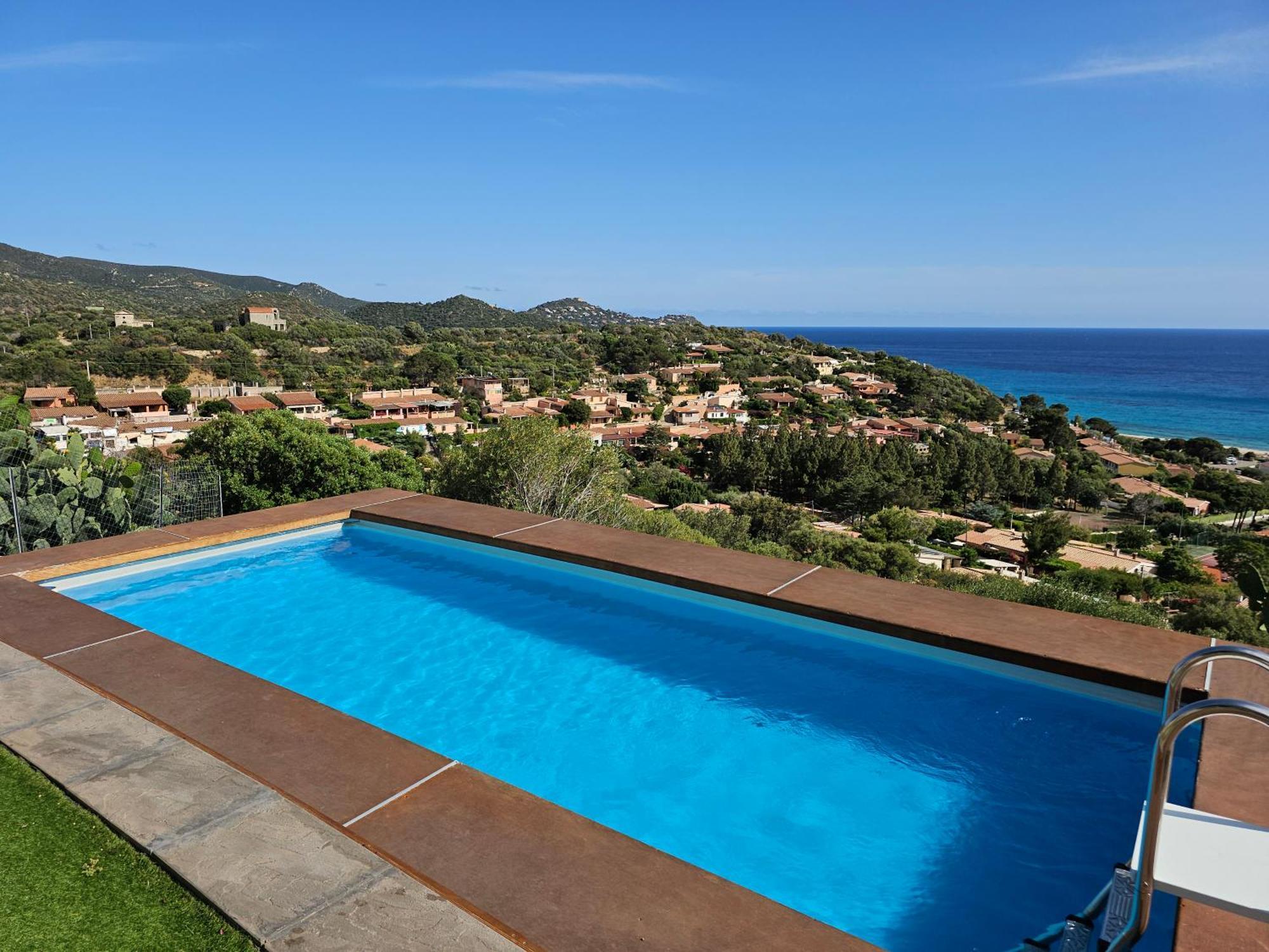 Villetta Con Piscina Panoramica Belvedere Mari Pintau Geremèas Exteriör bild